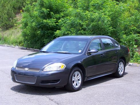Used 2014 Chevrolet Impala Limited LS image 3