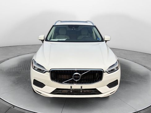 Used 2019 Volvo XC60 T5 Momentum w/ Premium Package FWD image 2