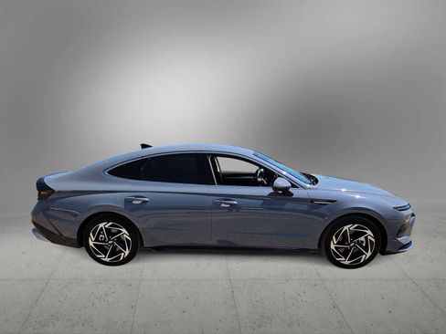 New 2026 Hyundai Sonata SEL FWD image 9