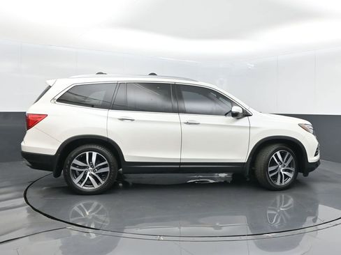 Used 2018 Honda Pilot Elite image 5