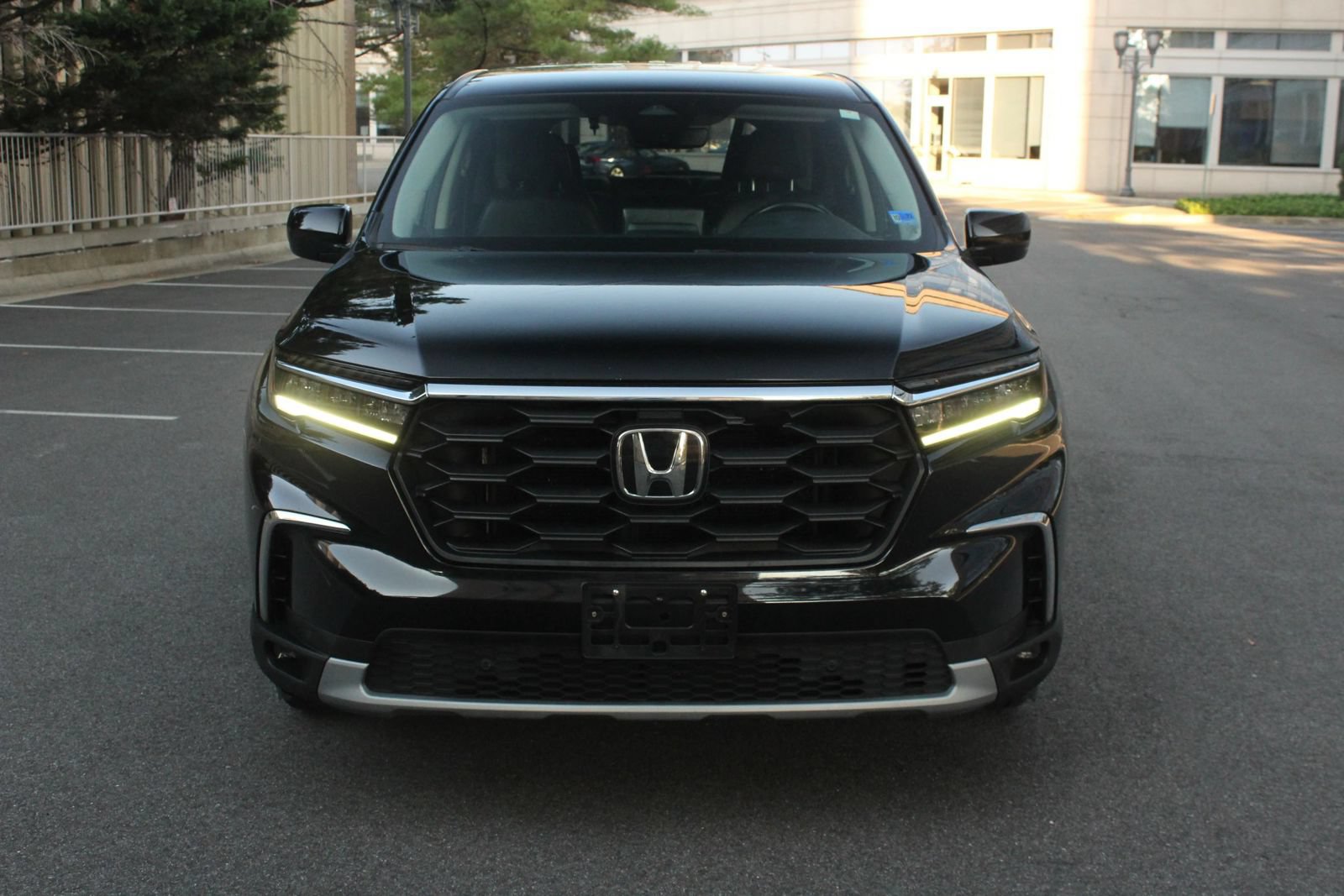 Used 2024 Honda Pilot EX-L image 3