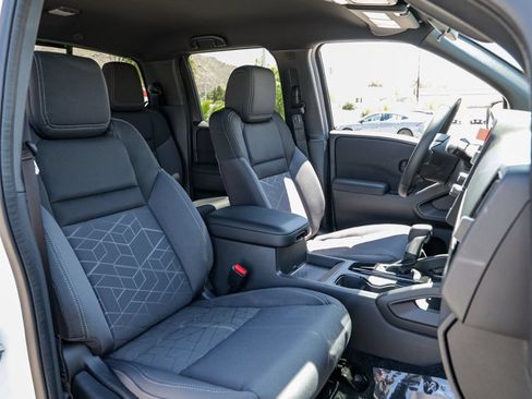 New 2026 Nissan Frontier SV w/ SV Convenience Package RWD image 17