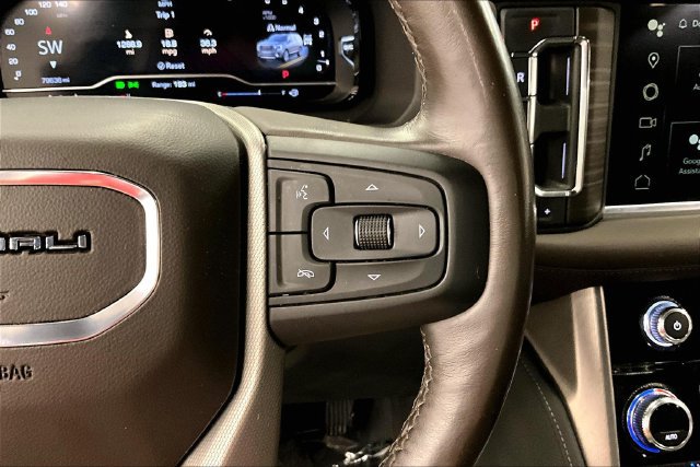 Used 2022 GMC Yukon Denali AWD/4WD image 27
