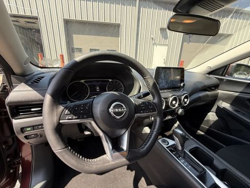 Used 2025 Nissan Sentra SV w/ All-Weather Package FWD image 7