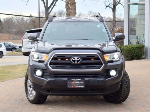 Used 2016 Toyota Tacoma SR5 image 7