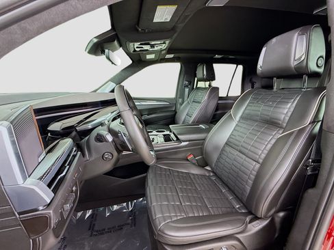 Used 2025 Cadillac Escalade V w/ LPO, Floor Liner Package AWD/4WD image 24
