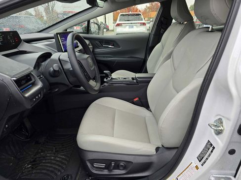 Certified 2026 Toyota Prius XLE image 25