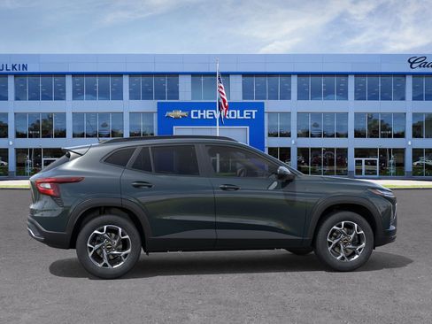 New 2026 Chevrolet Trax LT image 5