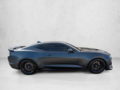 Used 2021 Chevrolet Camaro ZL1 image 4