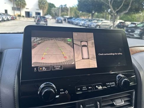 Used 2023 Nissan Armada SL w/ Captain's Chairs Package image 24