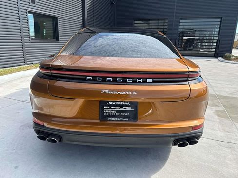 Certified 2024 Porsche Panamera 4 w/ Premium Package image 12