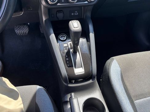 Used 2025 Nissan Versa SV FWD image 39