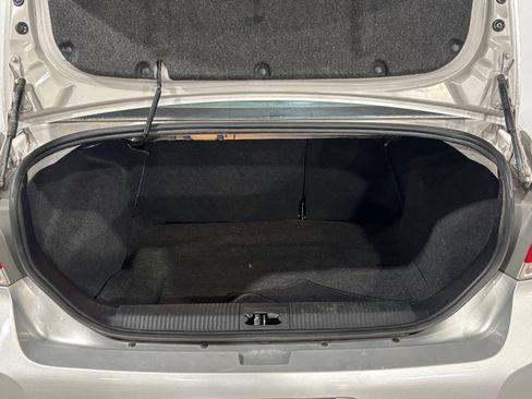 Used 2010 Ford Focus SE image 26