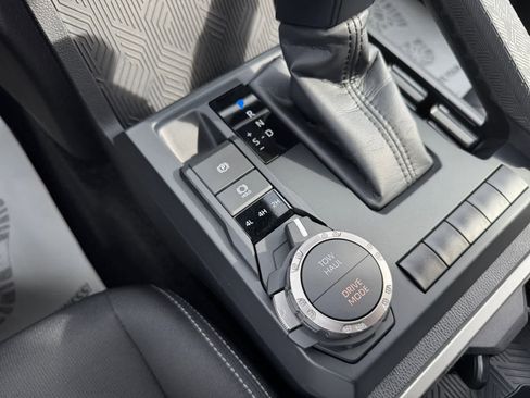 Used 2024 Toyota Tacoma TRD Sport image 14