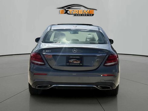 Used 2018 Mercedes-Benz E 300 4MATIC image 5