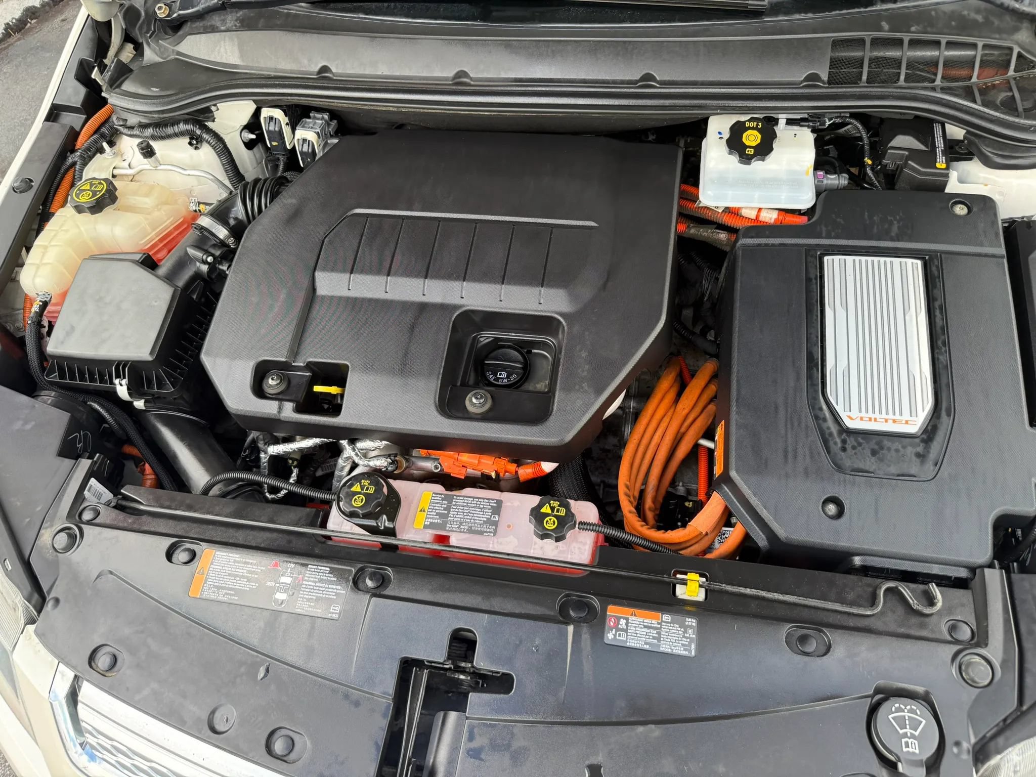 Used 2013 Chevrolet Volt Premium w/ Premium Trim Package FWD image 29