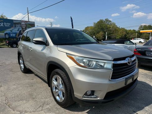 Used 2015 Toyota Highlander Limited AWD/4WD image 8