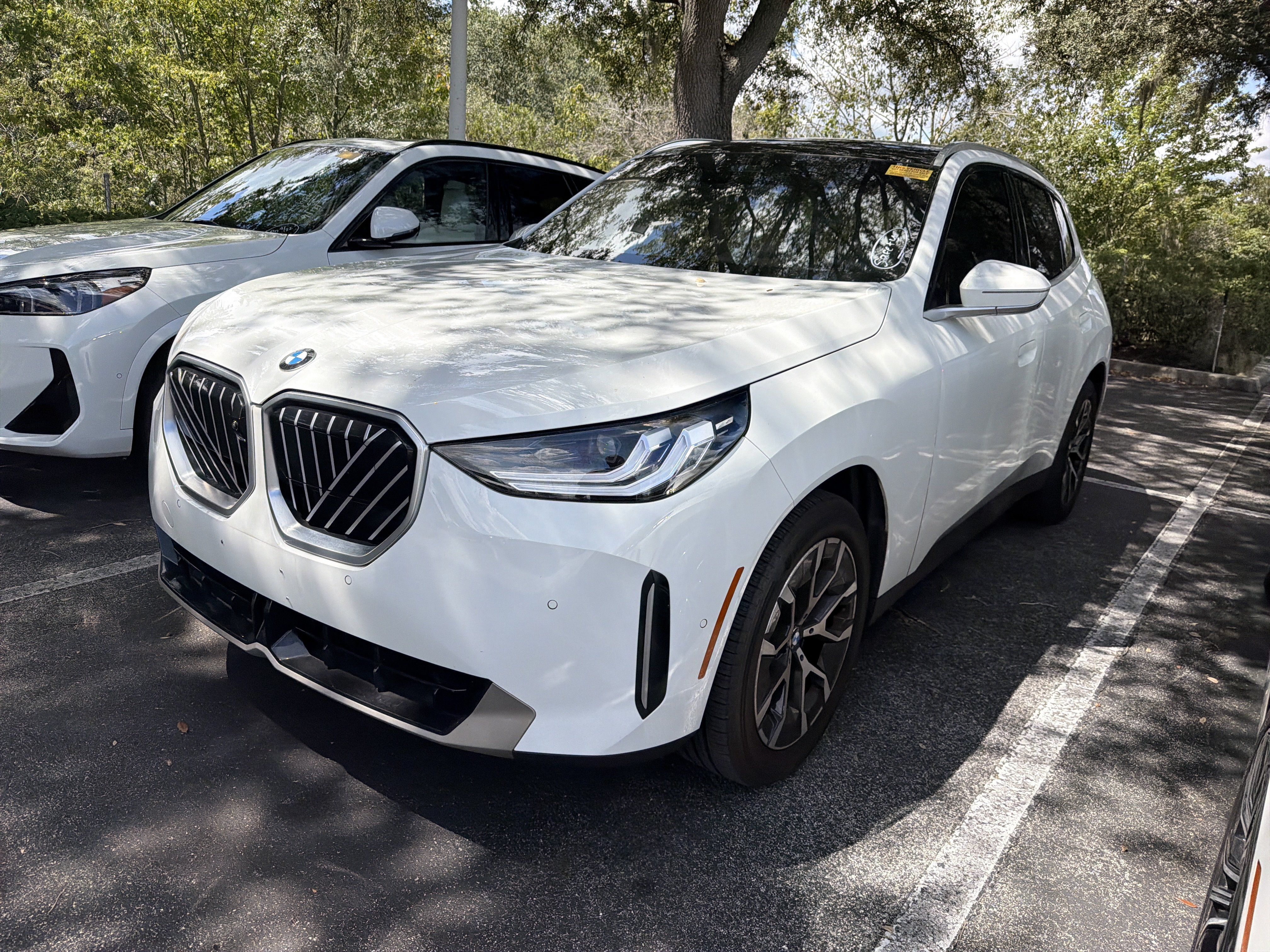 Certified 2025 BMW X3 xDrive30i w/ Premium Package AWD/4WD image 2