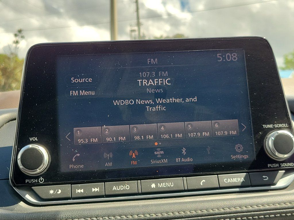 Certified 2021 Nissan Rogue SV FWD image 23