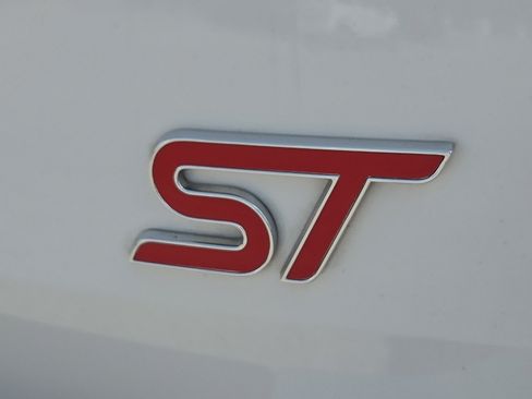 Used 2022 Ford Explorer ST w/ Equipment Group 401A AWD/4WD image 8