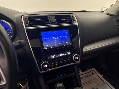 Used 2018 Subaru Legacy 2.5i Premium AWD/4WD image 36