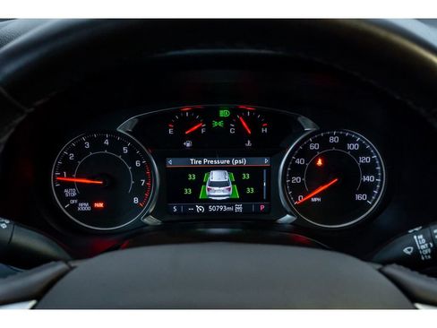 Used 2023 GMC Acadia SLT image 21