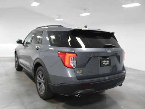 Used 2023 Ford Explorer XLT w/ Equipment Group 202A RWD image 7