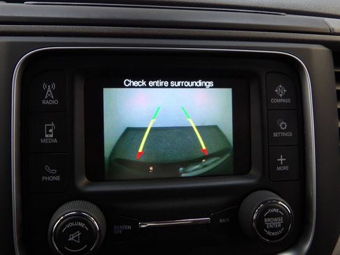 Used 2018 RAM 1500 Express RWD image 12