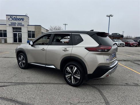 Used 2022 Nissan Rogue Platinum w/ Head-Up Display Package image 6