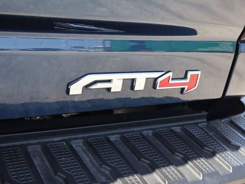 Used 2022 GMC Sierra 2500 AT4 AWD/4WD image 7