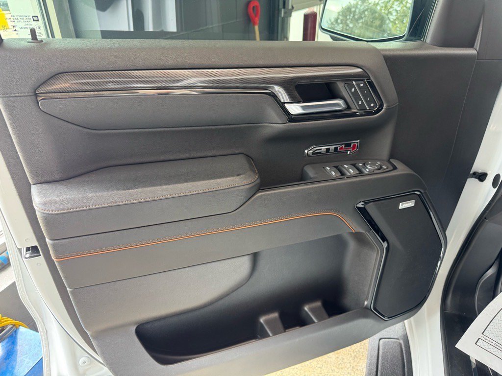Used 2024 GMC Sierra 1500 AT4 w/ AT4 Premium Package AWD/4WD image 18