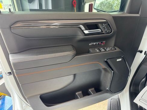 Used 2024 GMC Sierra 1500 AT4 w/ AT4 Premium Package image 18
