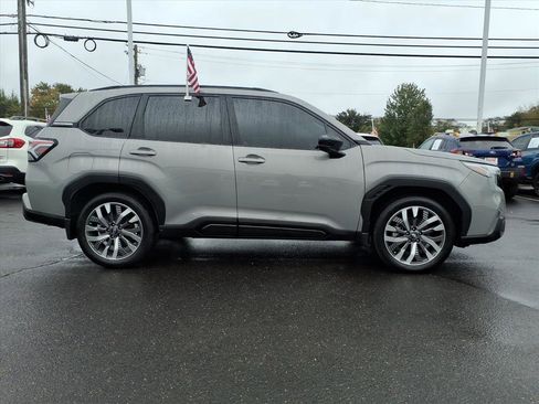 Used 2025 Subaru Forester Touring w/ Popular Package - Touring image 7