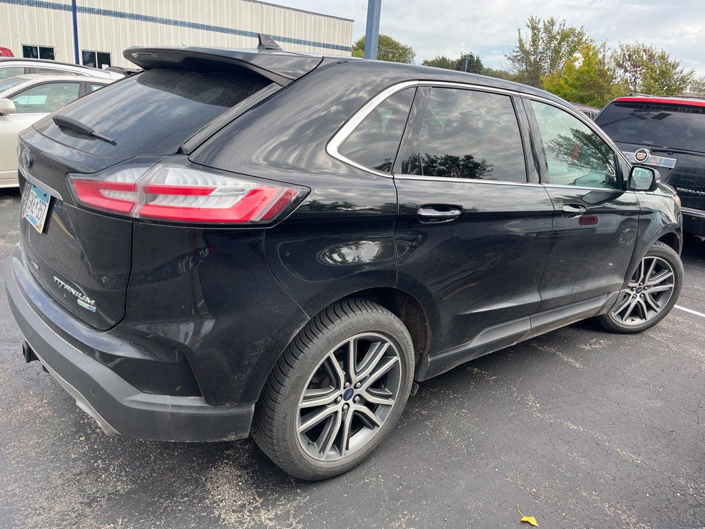 Used 2019 Ford Edge Titanium w/ Cold Weather Package AWD/4WD image 7