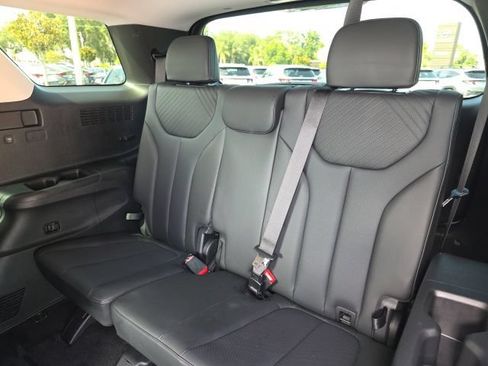 Used 2025 Hyundai Palisade SEL FWD image 8