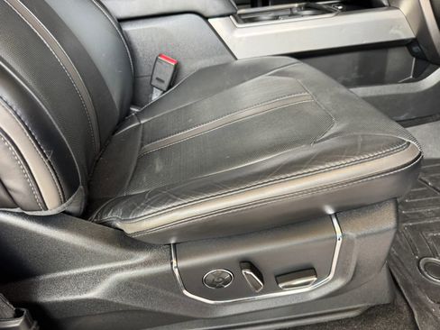 Used 2017 Ford F250 Platinum w/ Platinum Ultimate Package AWD/4WD image 28