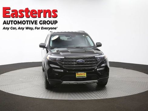 Used 2023 Ford Explorer XLT w/ Equipment Group 202A AWD/4WD image 51