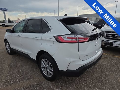 Used 2023 Ford Edge SEL w/ Convenience Package AWD/4WD image 3