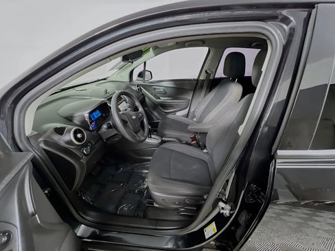 Used 2016 Chevrolet Trax LS image 15