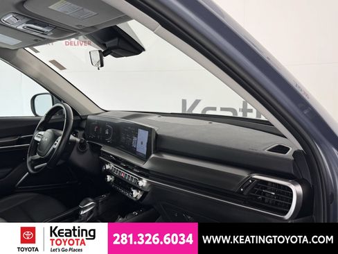 Used 2025 Kia Telluride S AWD/4WD image 22
