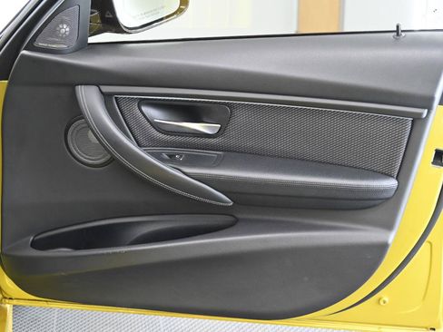 Used 2018 BMW M3 RWD image 27