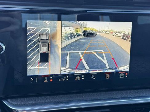 Used 2025 GMC Sierra 1500 Denali w/ Technology Package AWD/4WD image 24