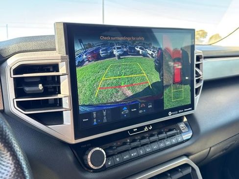 Used 2023 Toyota Sequoia Limited image 20