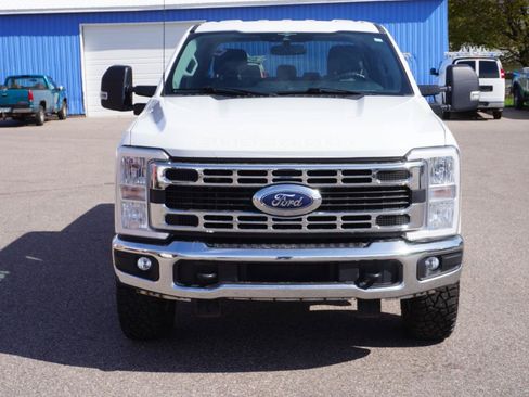 Used 2023 Ford F250 XLT w/ FX4 Off-Road Package AWD/4WD image 8
