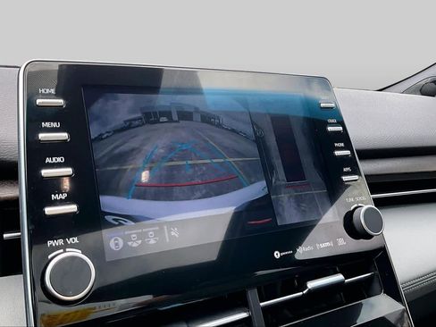 Used 2019 Toyota Avalon Limited FWD image 26