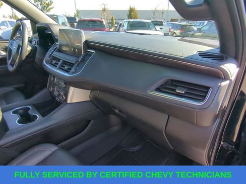 Used 2024 Chevrolet Suburban LT image 45