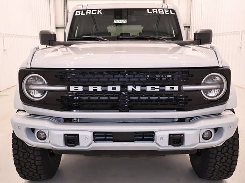 New 2026 Ford Bronco Badlands AWD/4WD image 4