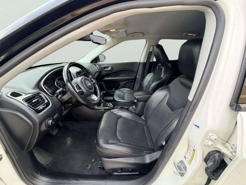 Used 2018 Jeep Compass Limited w/ Navigation Group AWD/4WD image 15