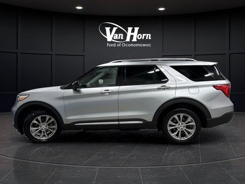Used 2023 Ford Explorer Limited AWD/4WD image 13