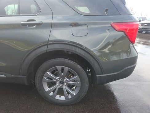 Used 2023 Ford Explorer XLT w/ Equipment Group 202A image 16